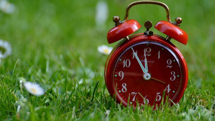 why-do-clocks-go-clockwise-times-knowledge-india