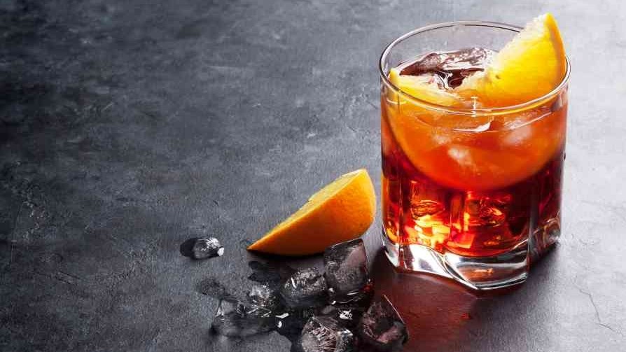 r The_Negroni_is_a_century_old